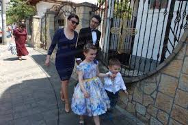 Chef florin dumitrescu a postat în cursul serii de ieri o fotografie pe rețelele de socializare care a speriat fanii emisiunii „chefi la cuțite. Galerie Foto De La Nunta Lui Florin Dumitrescu De La Masterchef Tabu