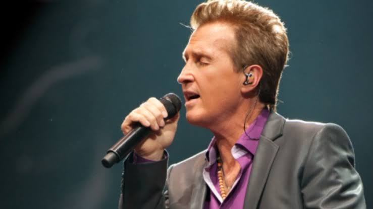 Emmanuel Against LGBT Community? Singer Criticizes Gender Fluidity During  Concert [VIDEO]