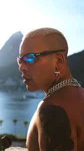 Veja 9 curiosidades sobre Gloria Groove