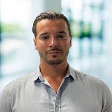 When I moved into my new role as an largeformat account manager at Canon in  August 2022 , I set a goal… My goal was to achieve “TOP COLORWAVE  PERFORMANCE SALES 2023”