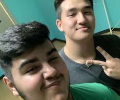 Mueren padre e hijo en accidente aéreo