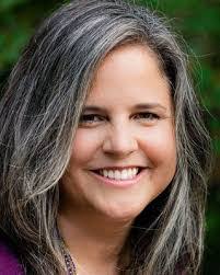 Julie Parsons's Instagram, Twitter & Facebook