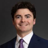 Excited to announce that I have accepted an internship with Summit Trail  Advisors in Chicago for the summer of 2022! Looking forward to the  opportunity to learn from such a talented team! |