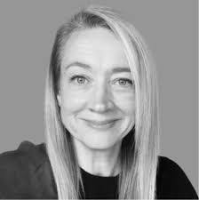 Ami Reed's Instagram, Twitter & Facebook