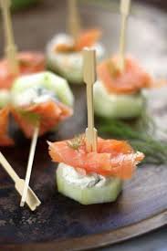 Toast De Concombre Saumon Fume Et Fromage Frais Brunch Brunch Appetizers Summer Appetizers Easy Smoked Salmon Cream Cheese Fresh Appetizers