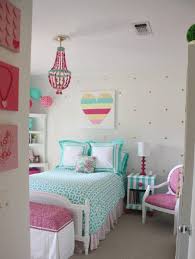 Bedroom Decorating Tween Girl Bedroom Ideas Tween Girl Bedroom Ideas With Heart Wall Art And Pink Blue Smal Diy Girls Bedroom Tween Girl Bedroom Tween Room