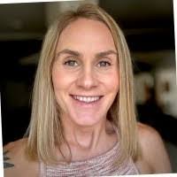 Erin Steinberg's Instagram, Twitter & Facebook