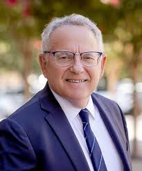 Jerry Mann's Instagram, Twitter & Facebook