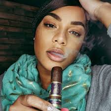 Are there any good lounges in Austin, Texas?