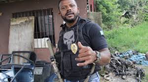 Em princípio, tudo não passou de uma encenação para agradar a legião de fãs. Operacao Policial 4 Desmanche De Automoveis Youtube