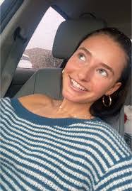 Abigail Moats's Instagram, Twitter & Facebook