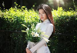 Image result for tháng 3 hoa Huế images