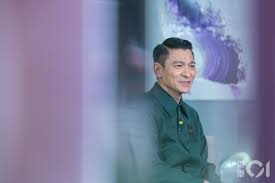 由杜琪峯和韋家輝執導，劉德華、劉青雲、古天樂、梁詠琪及應采兒領銜主演。 香港收獲1921萬 港元 ，位列香港年度 華語電影 第五位。 「嚦咕嚦咕」 粵語 又叫「機哩咕嚕」，是 麻將 中的「 七對子 」牌型。 è¡Œè¹¤ å¤å¤©æ¨‚å›žæƒ³20å¹´å‰è·ŸåŠ‰å¾·è¯åˆä½œæ„Ÿèˆˆå¥® çµ‚æ–¼è·Ÿå¤©çŽ‹æ‹æˆ²