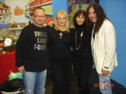 Συγκλονιστική εξομολόγηση για τις κρίσεις πανικού. 8eloyme Thn Kaith Finoy 3ana Sto 8eatro Kai Thn Tv Startseite Facebook