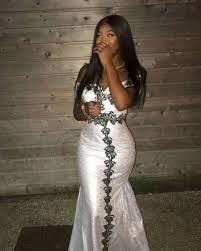 Hakkında modèle de bazin femme. Mmebazin On Instagram Sublime Bazin Blanc Une Beaute Callmerya Teambazin Go Robe Africaine Robe Africaine Mariage Mode Africaine Robe