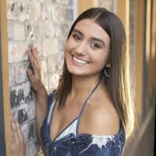 Dani Duffy's Instagram, Twitter & Facebook