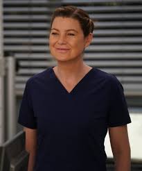 Les docteurs opèrent un homme qui a percuté la voiture de maggie. Grey S Anatomy Now On Netflix Is Meredith Still Star