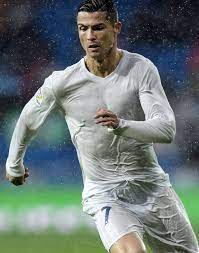 Why Does This Not Have 7374191 Notes Tbh I Mean We Were So Blessed By This Rain And T Cristiano Ronaldo Body Cristiano Ronaldo Lionel Messi Cristiano Ronaldo