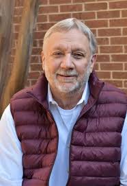 Dennis Scogin's Instagram, Twitter & Facebook