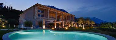 L'appartamento è dotato di due camere da letto matrimoniali fornite di armadio e comodini. Td Vacanze Casa Vacanze Lago Di Garda Residence Lago Di Garda