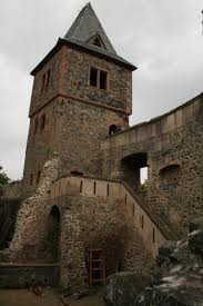 Gruselige Und Schaurige Orte In Deutschland Und Europa Burgdame Burg Verlassene Orte Deutschland Mittelalterliche Burg
