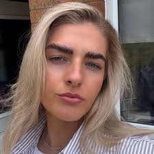 Georgia Mann (@gthemann)