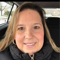 Vicki Hendricks's Instagram, Twitter & Facebook