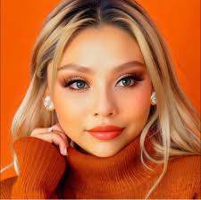 Diamond Guzman's Instagram, Twitter & Facebook