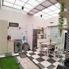 Selain atap genteng dan ruang tamu, dapur juga memang harus diperhatikan. 14 Inspirasi Gambar Dapur Dengan Atap Kaca Transparan Minimalis Model Dapur Dekor Dekorasi Ruang Makan