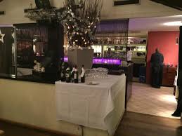 Köln şehrinde keyifli konaklamanız için tesis, uydu kanallı düz ekran televizyon, çalışma masası ile. Blick Vom Restaurant Innenraum Zum Vorderen Bar Service Und Eingangsbereich Bild Von Haus Berger Rodenkirchen Koln Tripadvisor