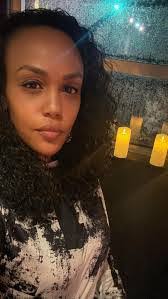 Amanda Llorens's Instagram, Twitter & Facebook