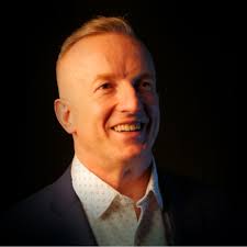 Des Wilkinson (@110hmaster)