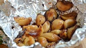 Bawang putih telah ditanam dan digunakan oleh manusia sejak beribu tahun dahulu dalam perubatan dan masakan. Inilah Akibat Makan 6 Ulas Bawang Putih Panggang Tak Sangka Ini Perubahan Yang Terjadi