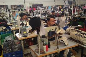 Terjawab • terverifikasi oleh ahli. Imbas Pandemi Corona 1 200 Buruh Pabrik Tekstil Pt Kahatex Dirumahkan