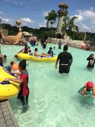 It has a series of inflatable slides, runways, jumping. The New Thunder River Picture Of Wet World Water Park Shah Alam Tripadvisor