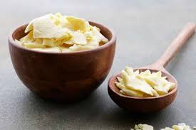Non è solo un prodotto cosmetico o un rimedio per labbra screpolate. Burro Di Cacao Benefici Proprieta Studi Fa Male