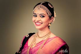 Professionals have found a great solution for a beautiful hairstyle for round face women can be proud of. Latest South Indian Bridal Hairstyles For The Bride
