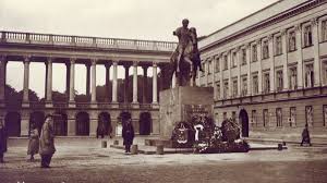 Maybe you would like to learn more about one of these? Palac Saski Powinien Byc Odbudowany Zapytali Polakow Wmeritum Pl