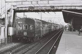 拡大画像 010 連載 昭和の残像 鉄道懐古写真 19 快速復活の南武線 33年前に起き マイナビニュース 古い写真 鉄道 車両