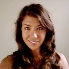 Tara Bratt's Instagram, Twitter & Facebook