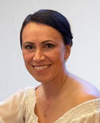 Our Southern Coos Hospital & Health Center family is deeply saddened by the  loss of Elena, the cherished wife of our esteemed Radiologist, Dr. P.J.  Keizer. We extend our sincerest sympathies, prayers,