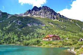 Gebirge javorníky und weisse karpaten schliessen auf beskiden im süden an und durch ihre kämme läuft die grenze mit der slowakei durch. Wandern In Slowakei Alles Zu Gebirgen Nationalparks Wanderrouten