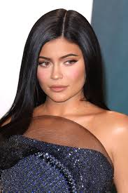 This kyle jenner haircut and hair extensions mesmerizing look, still make many hearts skip a beat. Kylie Jenner S New Hair Transformation Is So E Girl