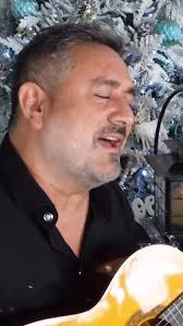 Recordando a Raúl Shaw Moreno, el legendario cantante y compositor  boliviano que conquistó corazones en toda Iberoamérica durante los años  cincuenta y sesenta desde su hogar en Argentina. Escúchalo aquí:  https://i.mtr.cool/ijpkpdilal 🎶🌟 #