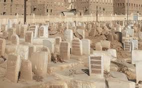 Keterangan tentang larangan memotong rambut dan kuku ketika haid tersebut tampak mengutip dari pendapat imam ghazali yang terdapat dalam ihya' ulumiddin, jilid dua halaman 51, cet. Hukum Mewarnai Rambut Saat Sedang Haid Nyantri Yuk