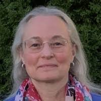 Kim Sipe's Instagram, Twitter & Facebook