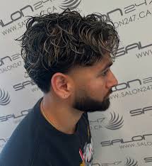 Men's Highlights Using foils to achieve this look Stylist: Lou