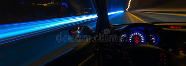 Das Auto In Der Bewegung Nachts Stockfoto Bild Von Bewegung Nachts 82677626