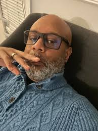 Accurate prediction leads to massive followership