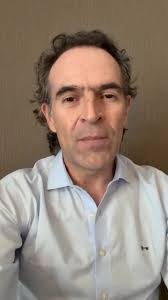 Petro ondeó la bandera de la muerte, la tuvo visible después en su  despacho, y a los pocos días atentaron contra Miguel Uribe como candidato  presidencial. Ahora que se subió a la